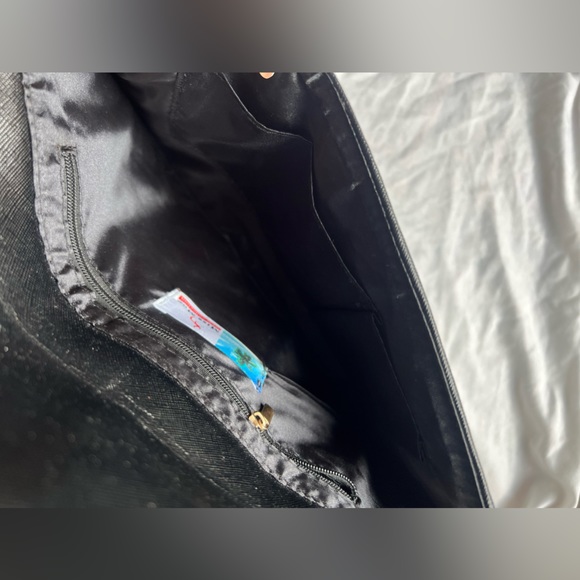 Women’s Blue, Green, Black, and Red Party Clutch with gold Detail - Picture 3 of 6